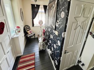 Entrance Hallway- click for photo gallery